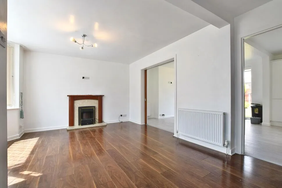 Downs Drive, Timperley, Altrincham, WA14, photo 2