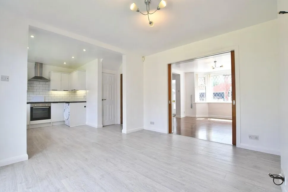 Downs Drive, Timperley, Altrincham, WA14, photo 3