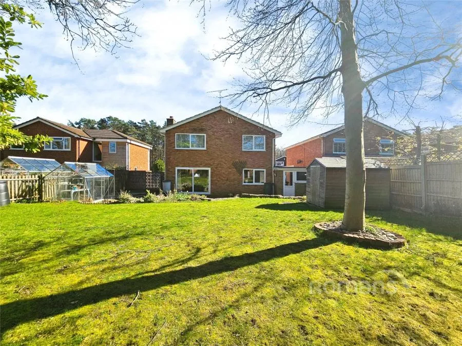 Fir Tree Way, Fleet, GU52, photo 21