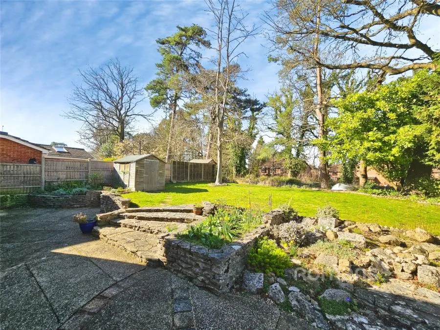 Fir Tree Way, Fleet, GU52, photo 18
