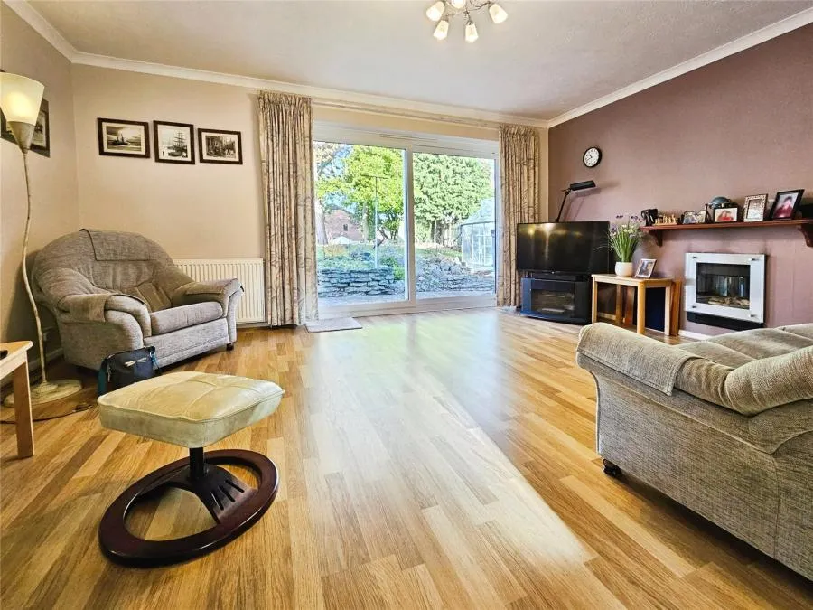 Fir Tree Way, Fleet, GU52, photo 3