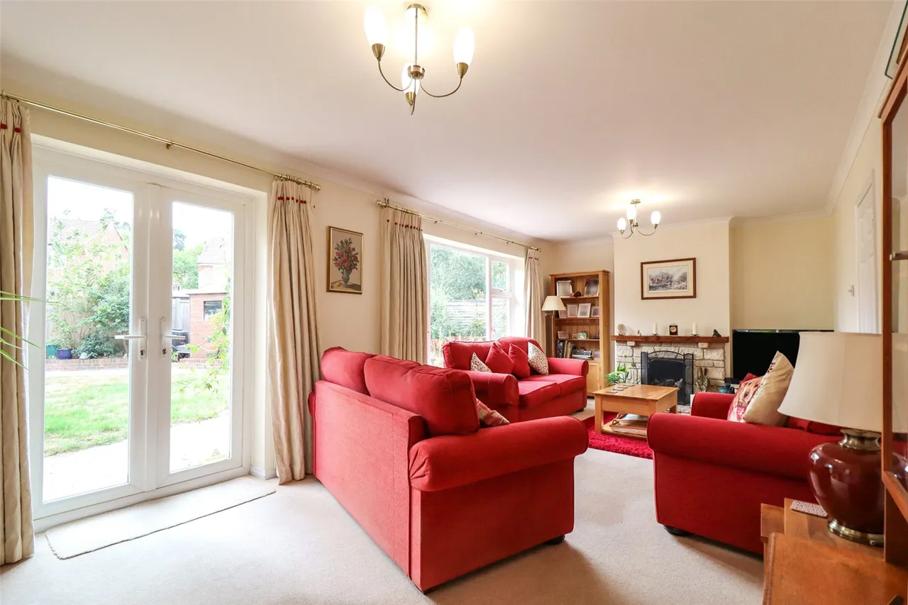 Frere Avenue, Fleet, Hampshire, GU51 5AW, photo 3