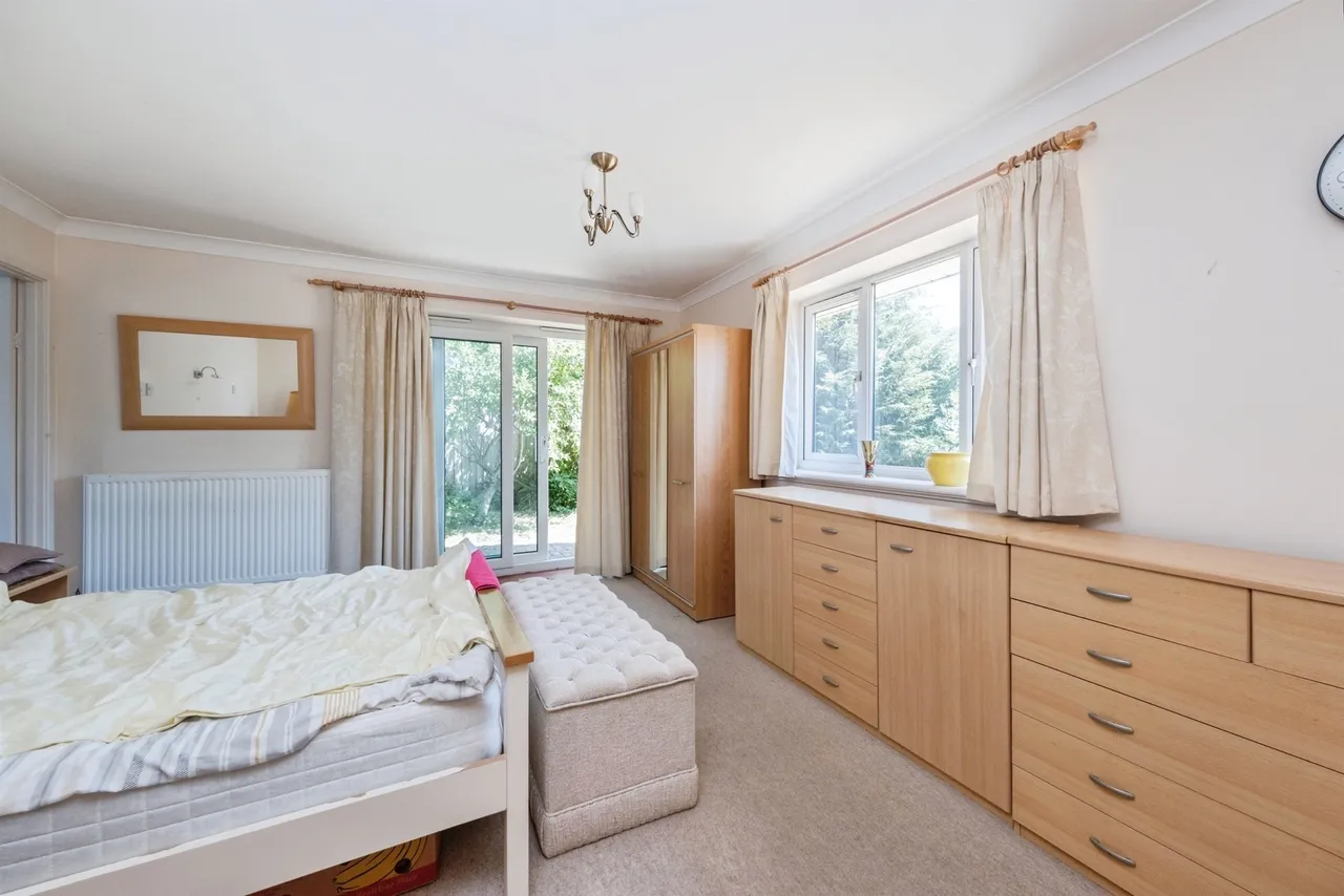 Badgers Way, BUCKINGHAM, photo 12