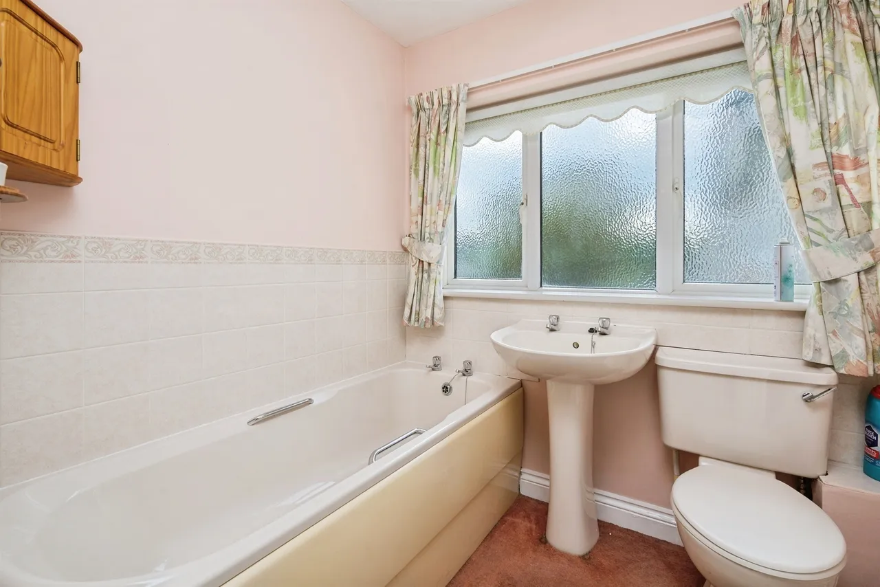 Treverbyn Close, Plympton, PL7, photo 13