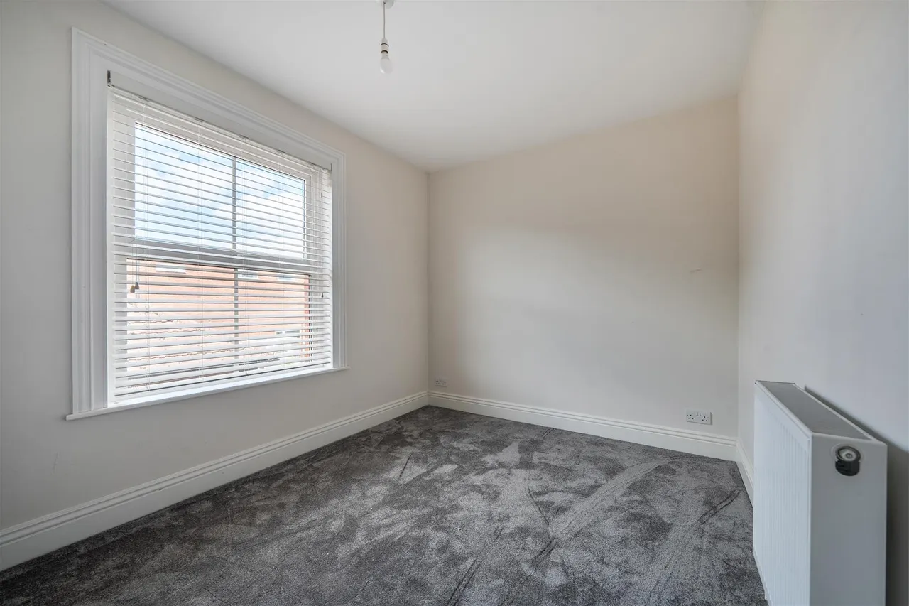 Brook Lane, Sarisbury Green, Southampton, photo 18