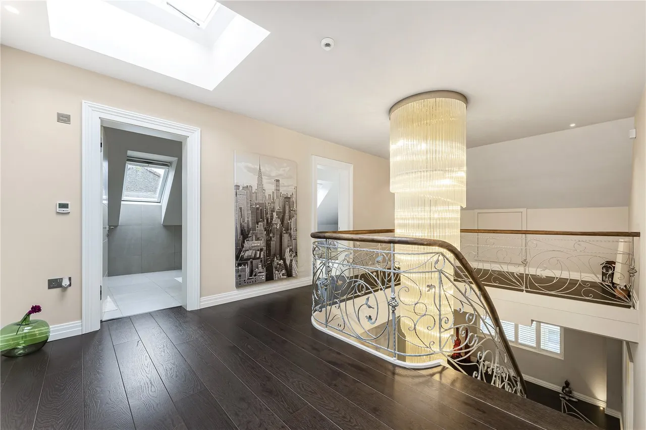 Oakleigh Avenue, Whetstone, London, N20 9JJ, photo 17