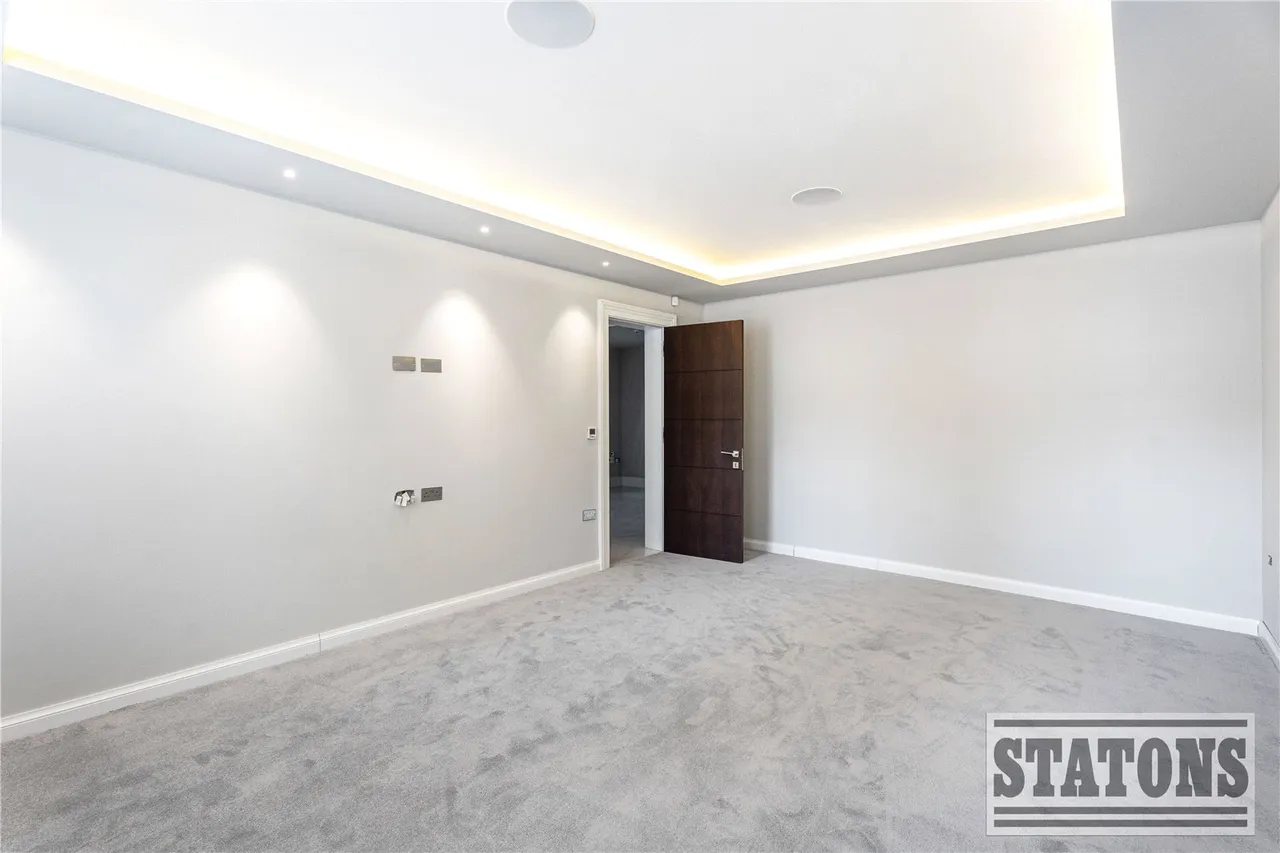 Oakleigh Avenue, Whetstone, London, N20 9JJ, photo 11