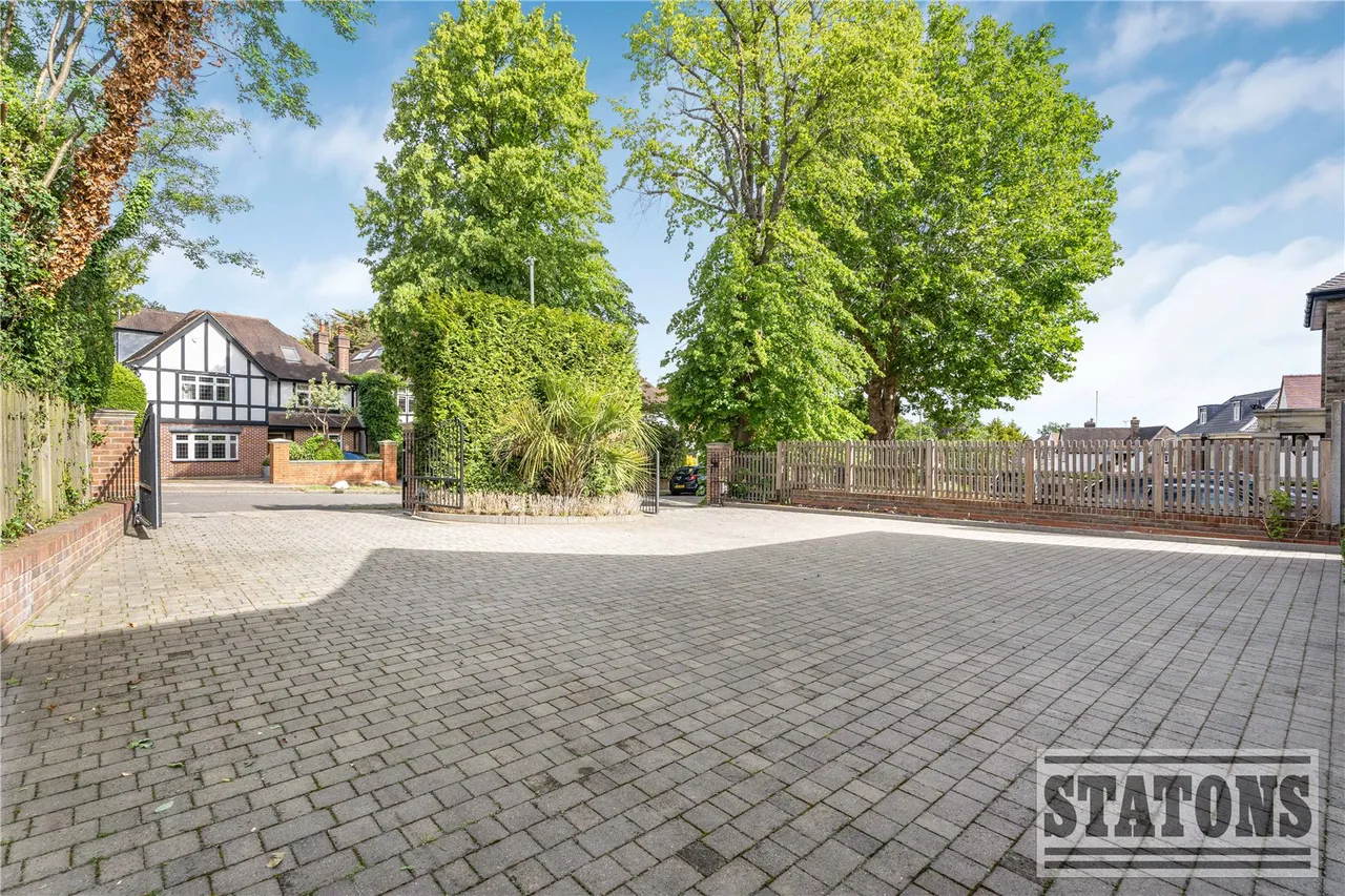 Oakleigh Avenue, Whetstone, London, N20 9JJ, photo 36
