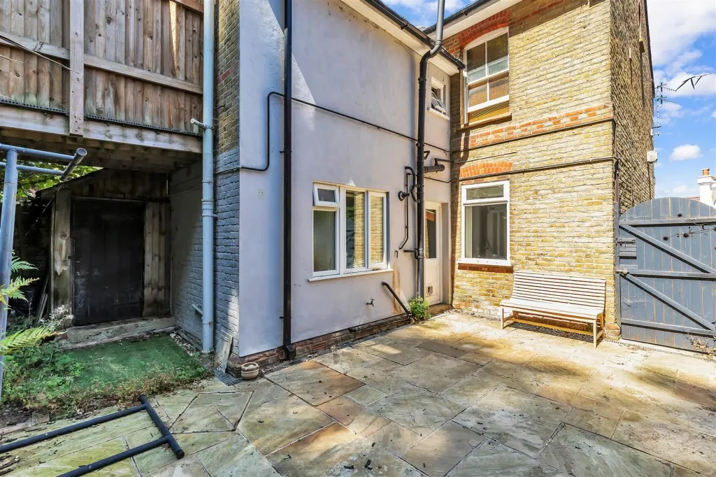 Croft Road, Godalming, GU7, photo 12