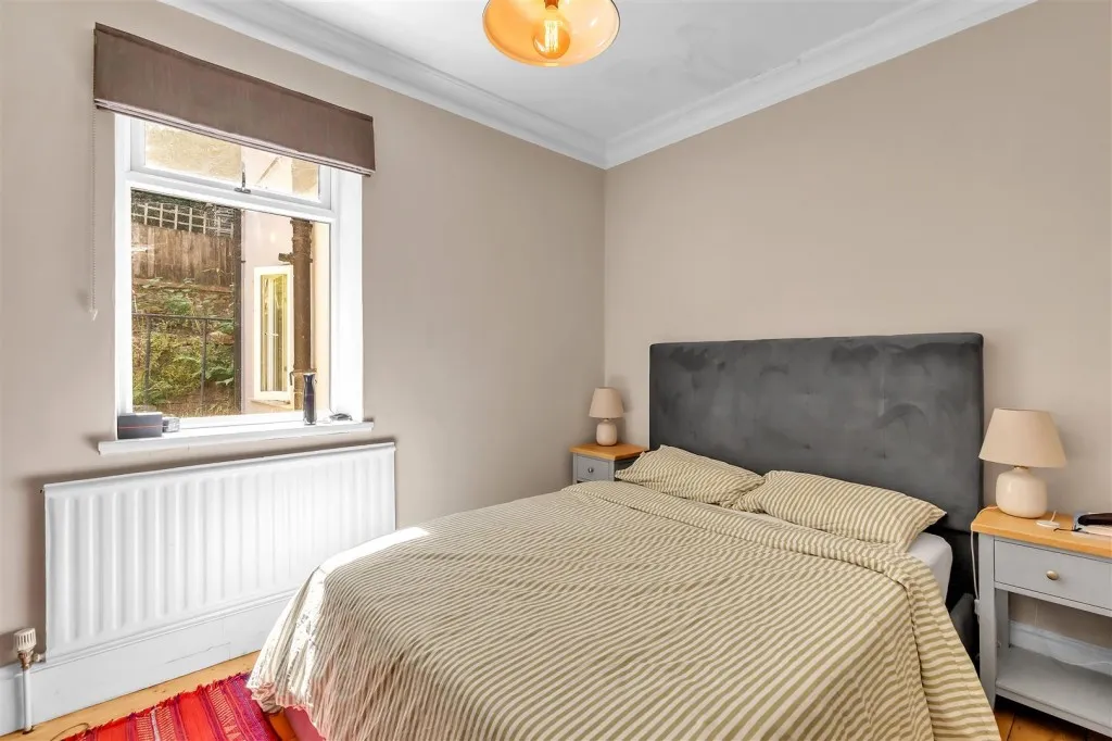 Croft Road, Godalming, GU7, photo 6
