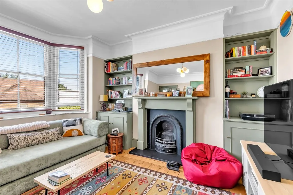 Croft Road, Godalming, GU7, photo 2