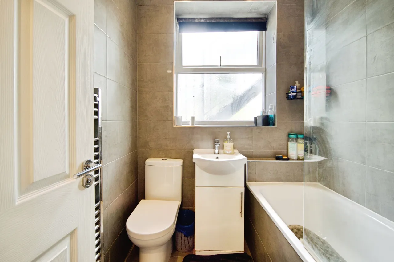Wood Street, London, E17, photo 8