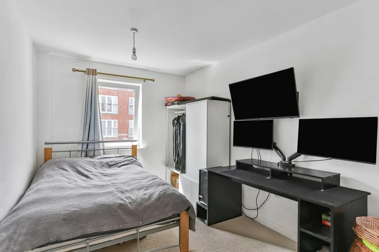 Avenel Way , Poole, photo 10