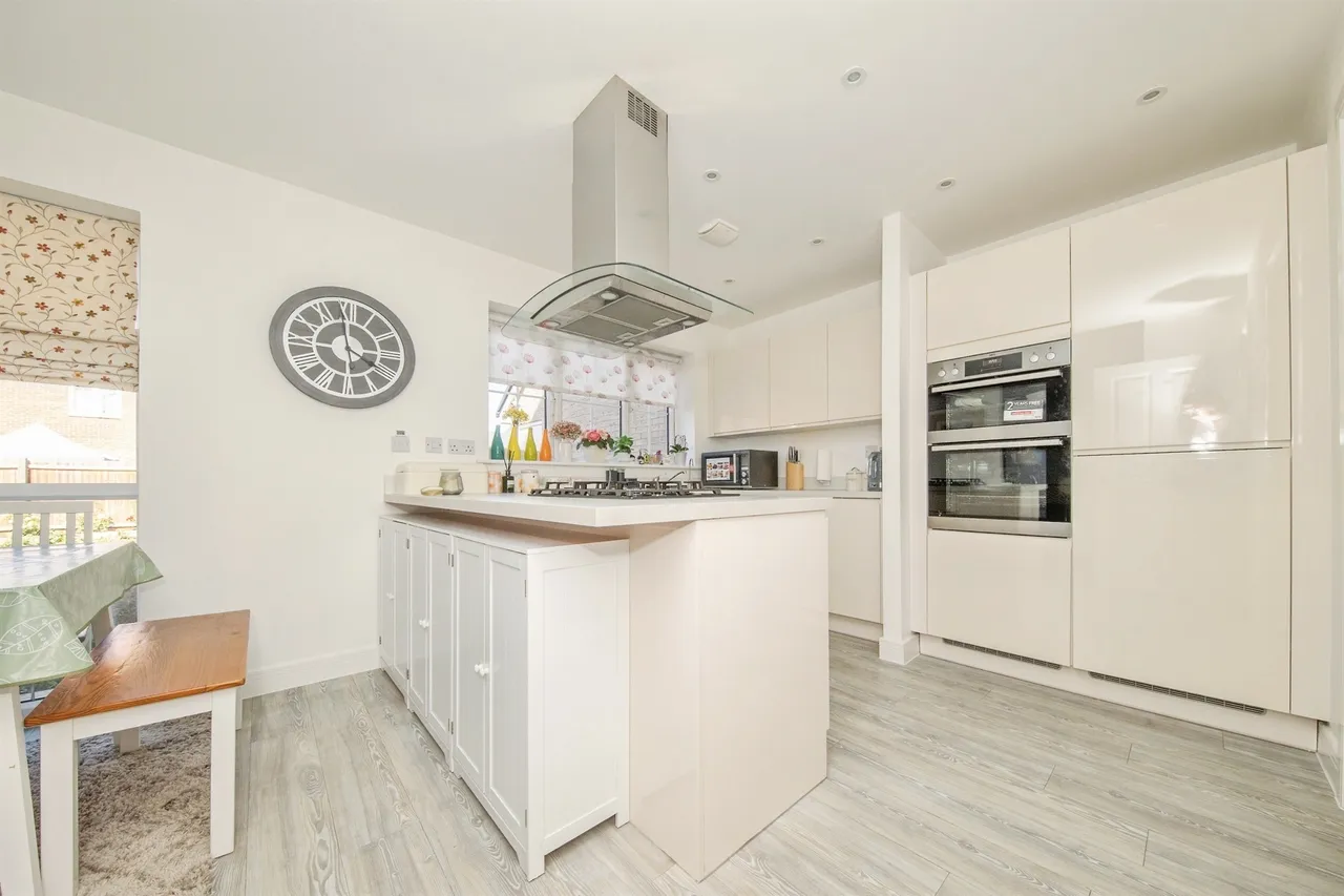Barfoot Drive, Colchester, photo 3