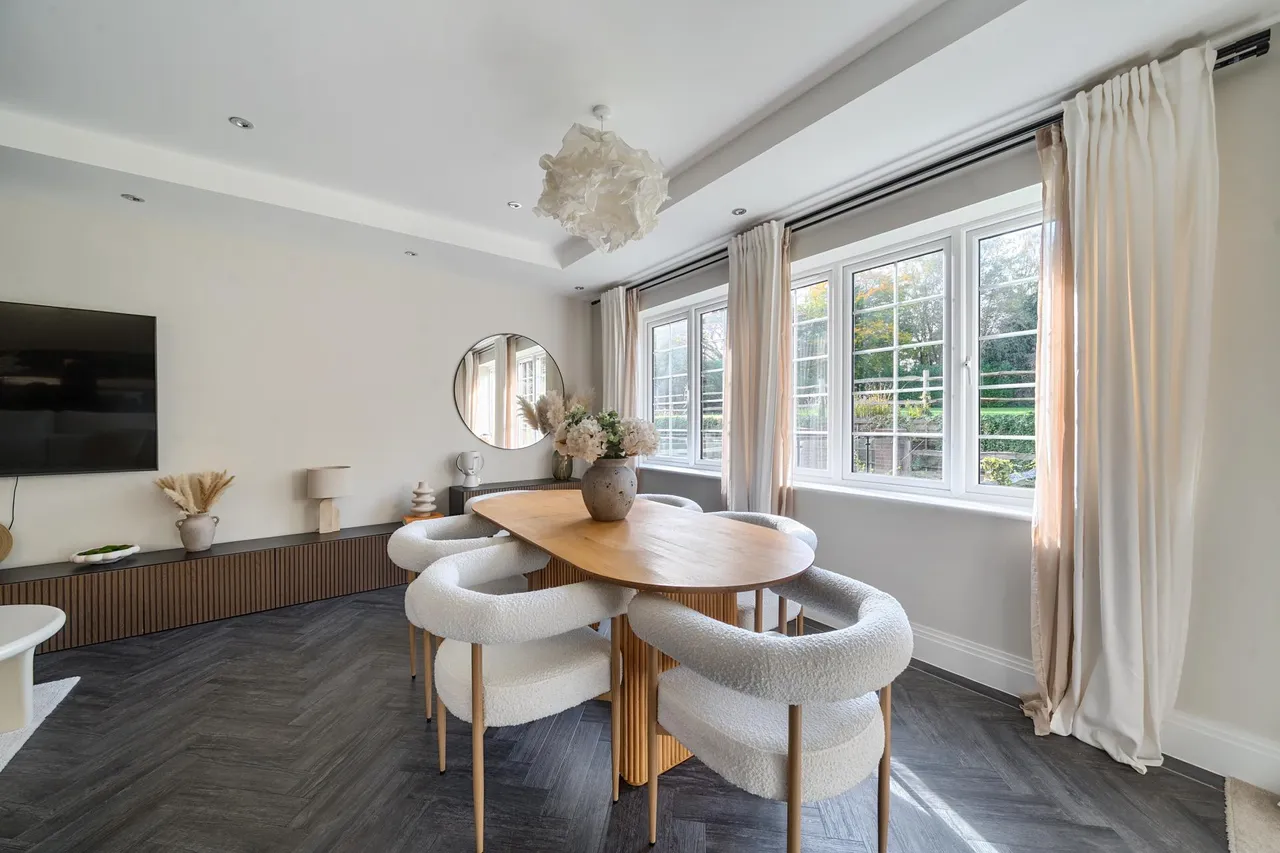 Waterhouse Lane, Kingswood, photo 9