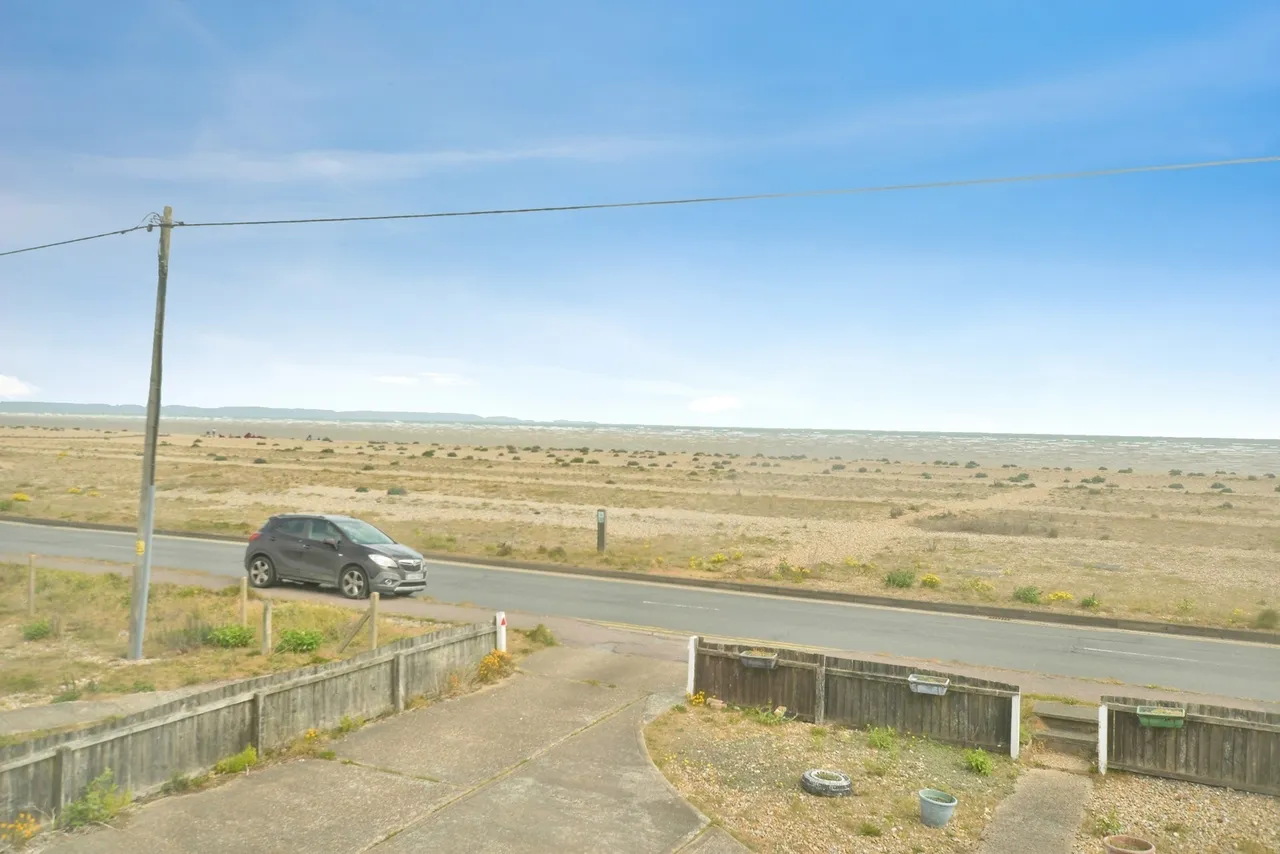 Coast Drive, Lydd on Sea, Romney Marsh, Kent, TN29, photo 6