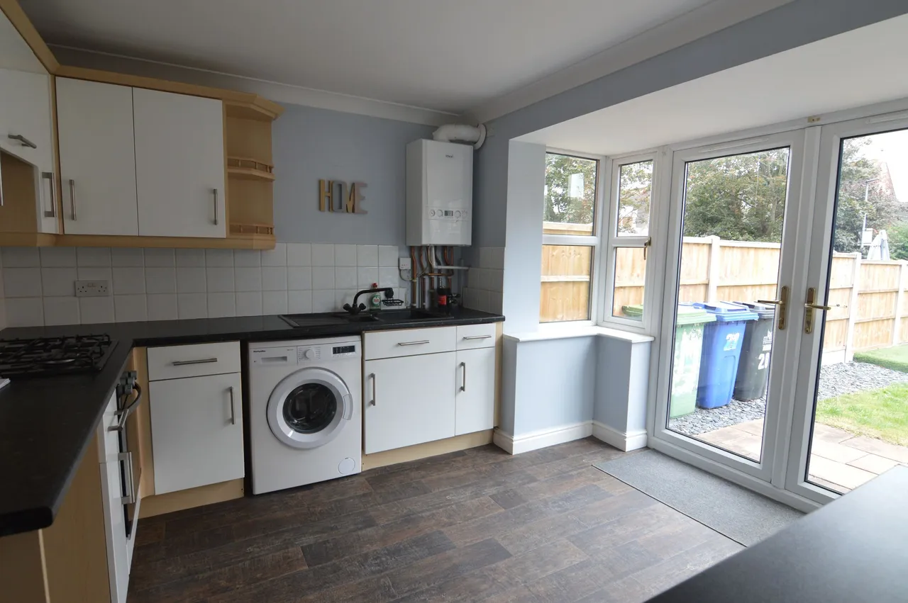Bramble Close, Grimsby, Lincolnshire, DN31 2DB, photo 5