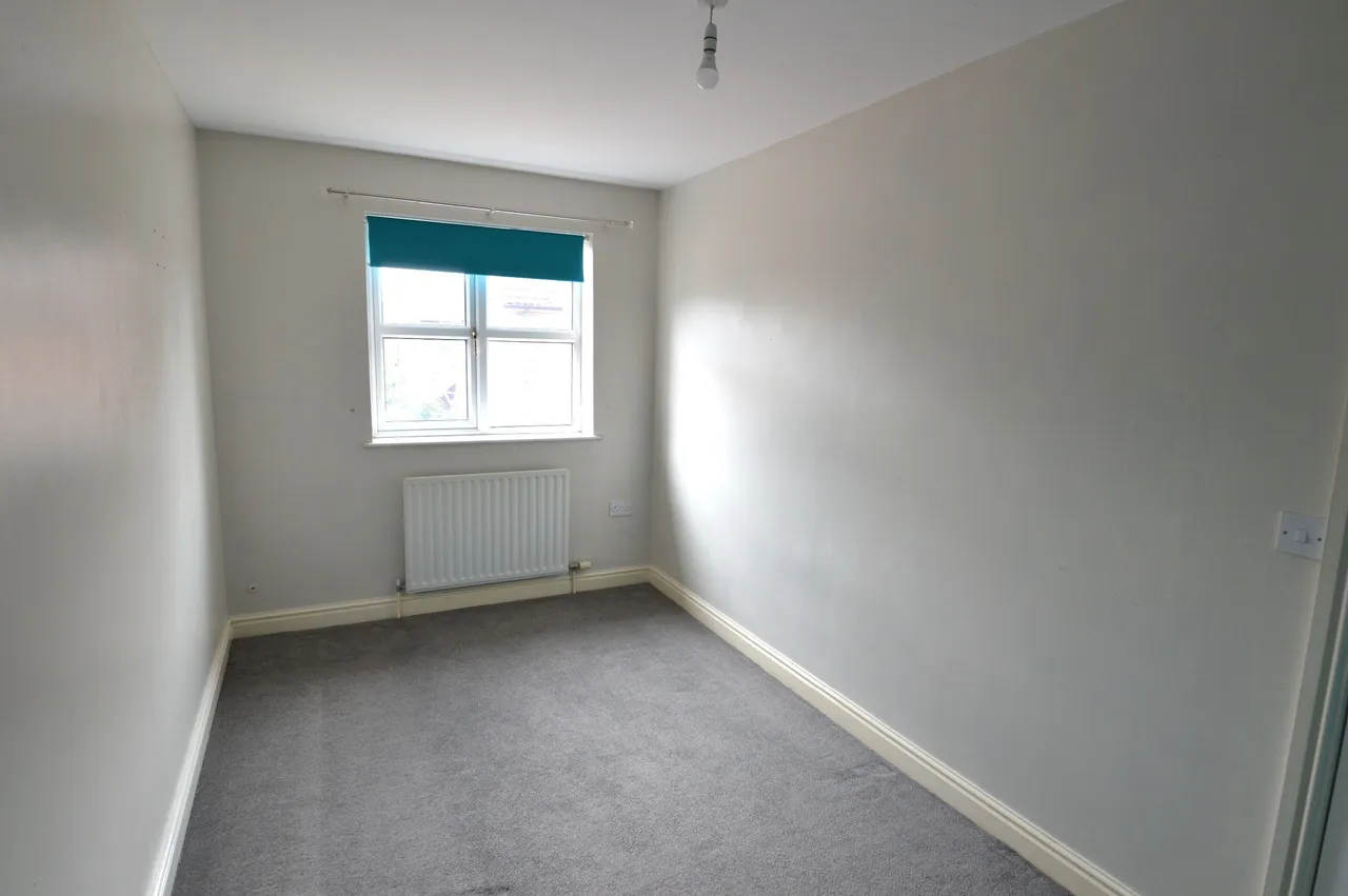 Bramble Close, Grimsby, Lincolnshire, DN31 2DB, photo 10
