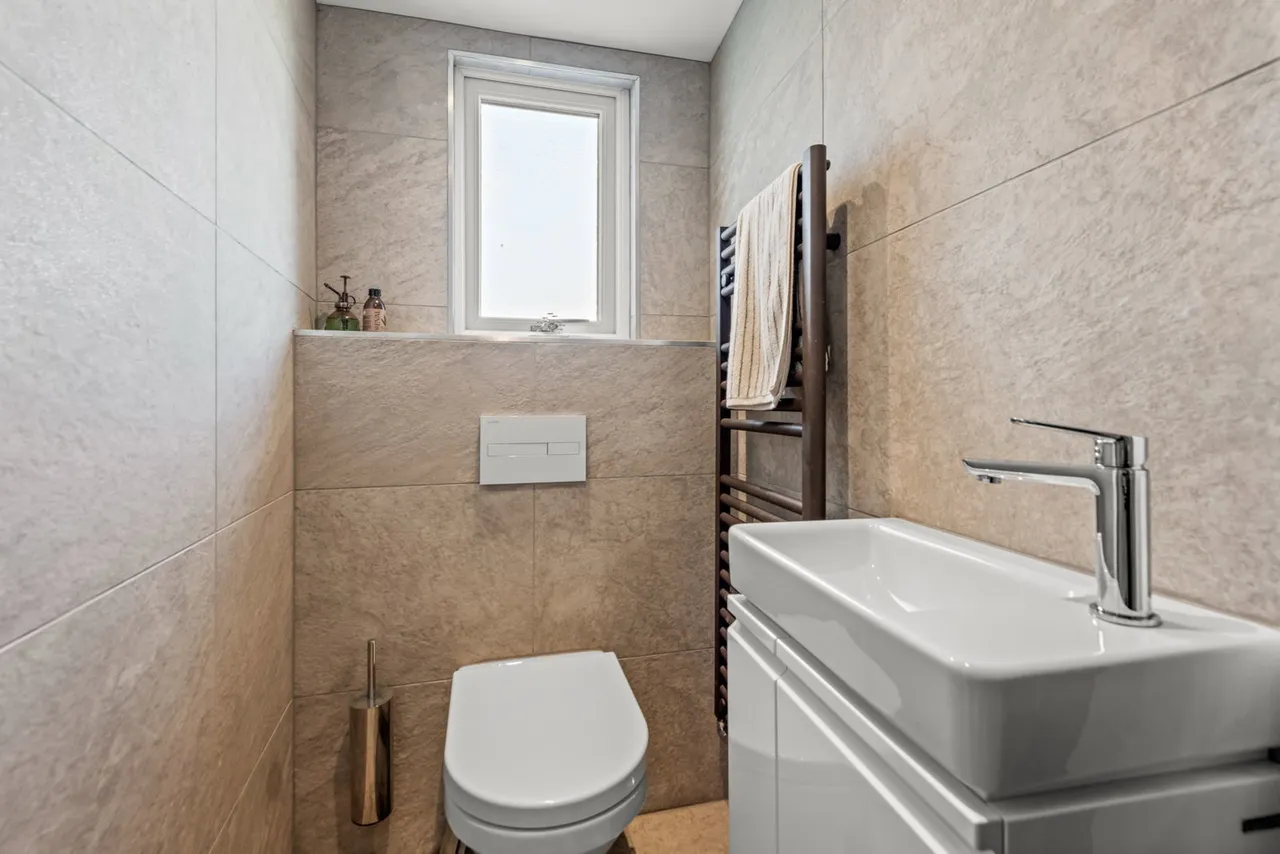 The Square, Saltash, PL12, photo 15