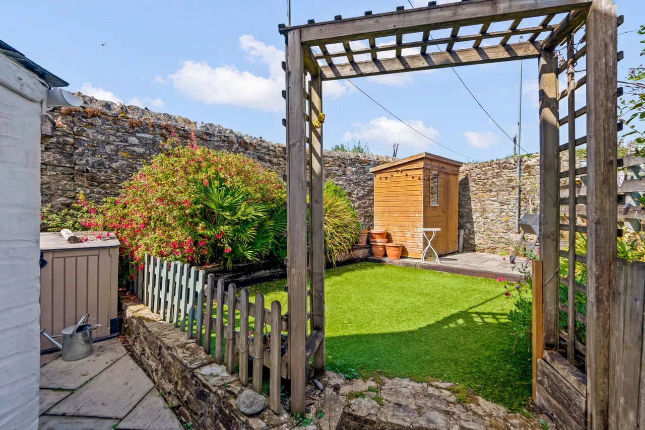 The Square, Saltash, PL12, photo 9