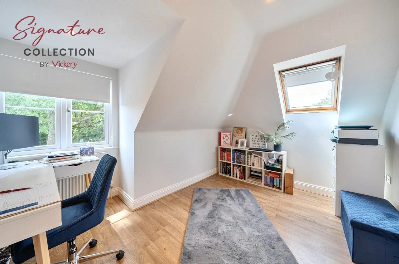 Fernhill Lane, Blackwater, Camberley, Hampshire, GU17 9HA, photo 21