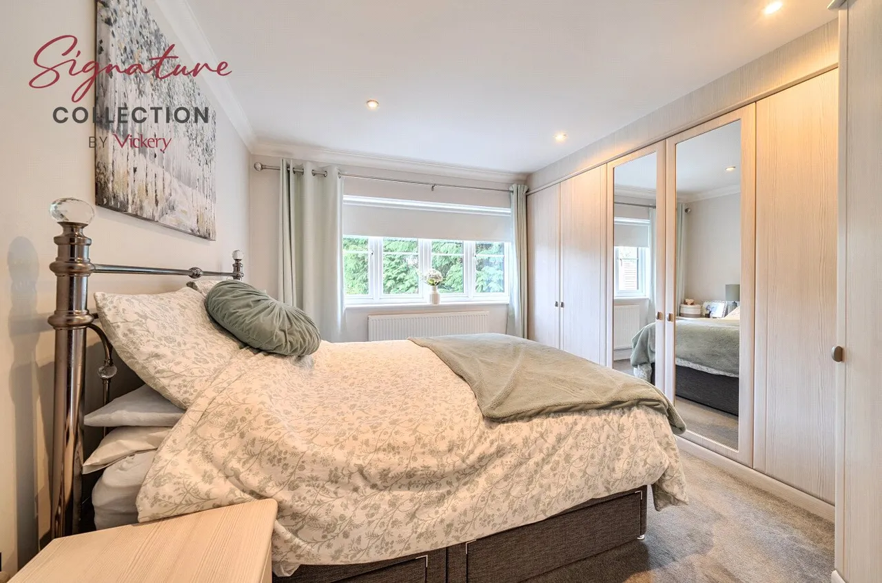 Fernhill Lane, Blackwater, Camberley, Hampshire, GU17 9HA, photo 12