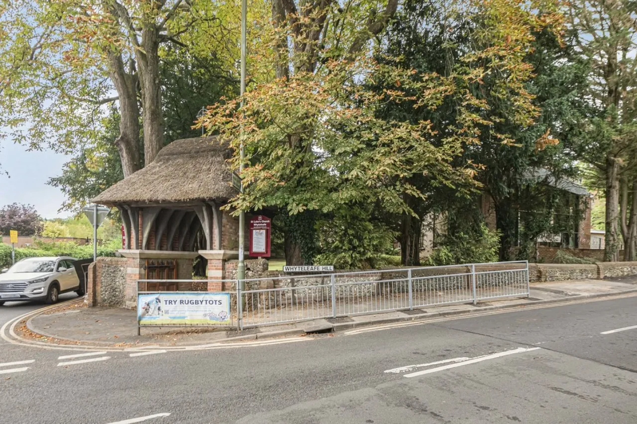 Windsor Court, Hornchurch Hill, CR3, photo 19
