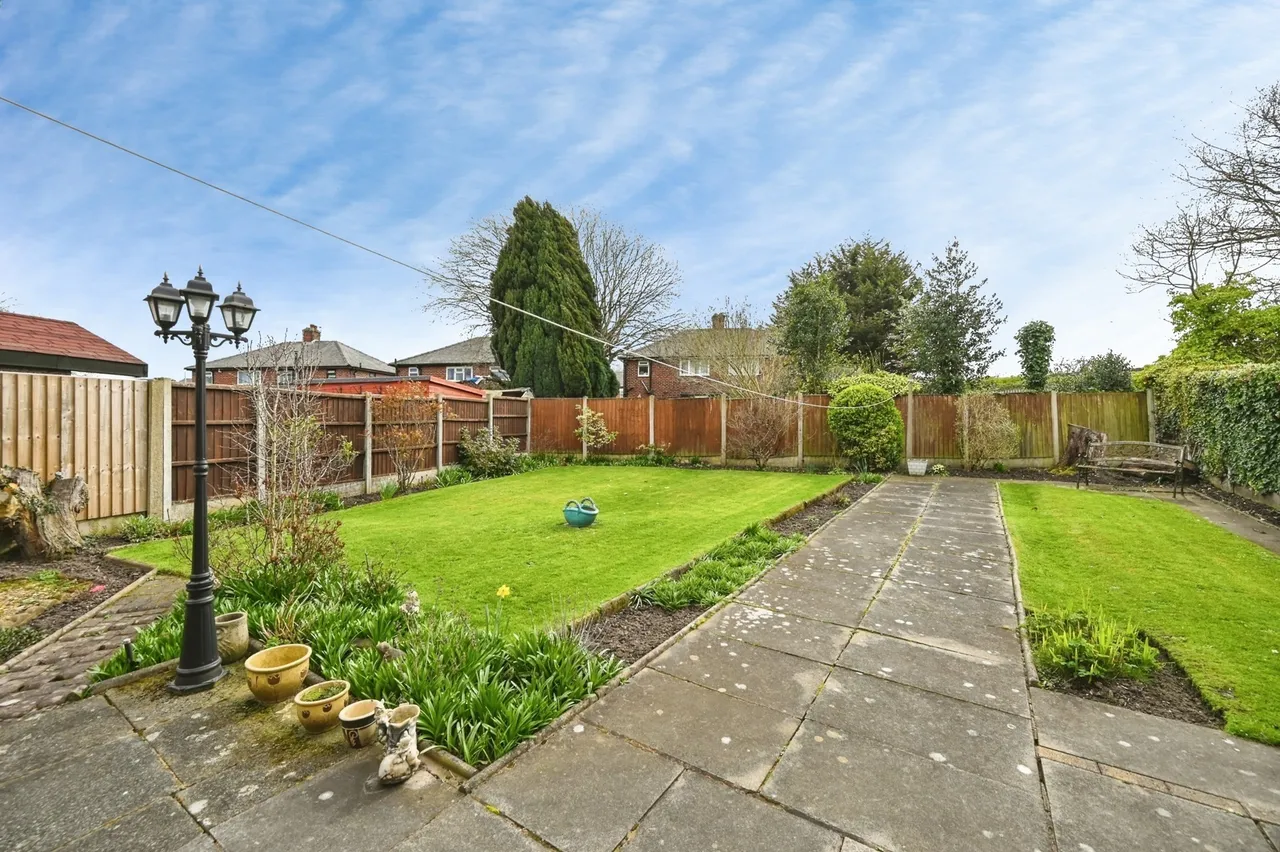Clapgates Crescent, Cheshire, WA5, photo 20