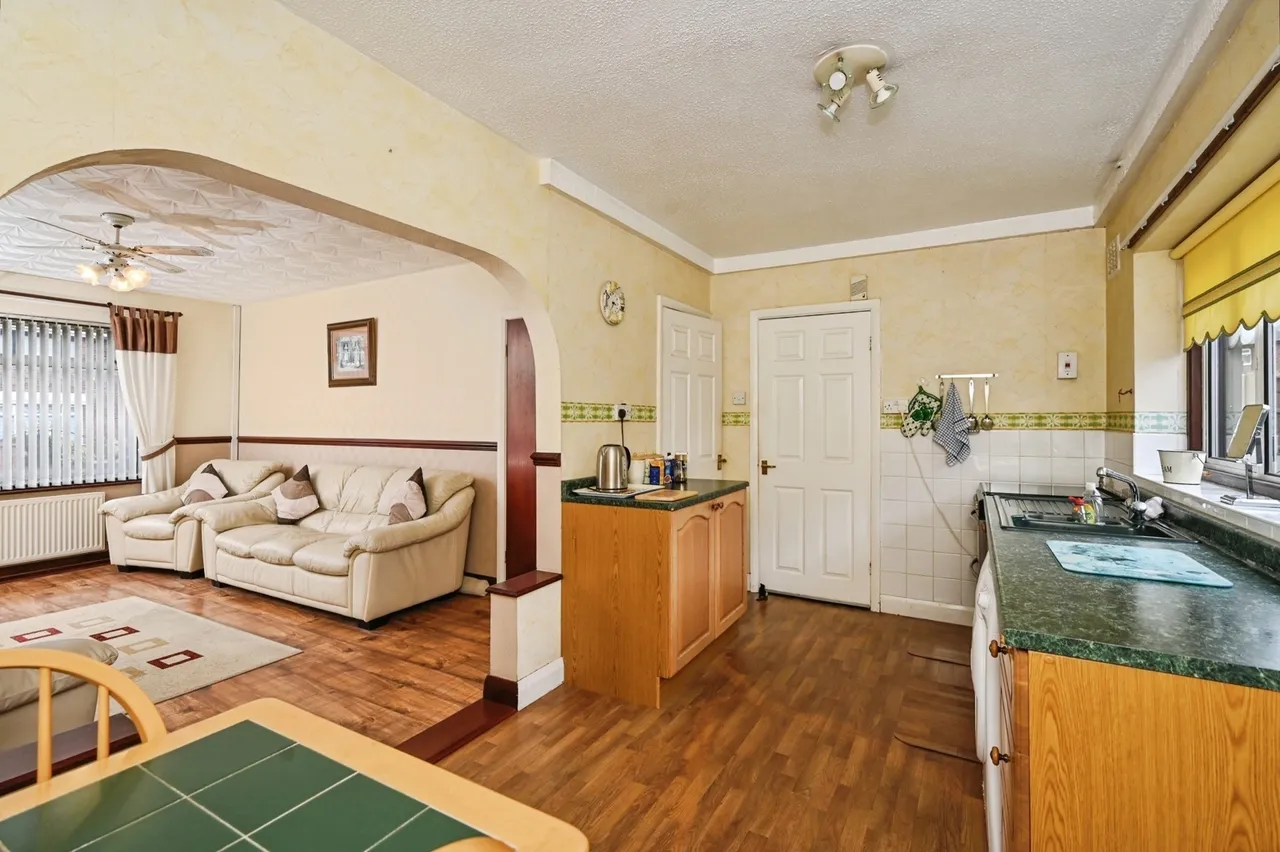 Clapgates Crescent, Cheshire, WA5, photo 6