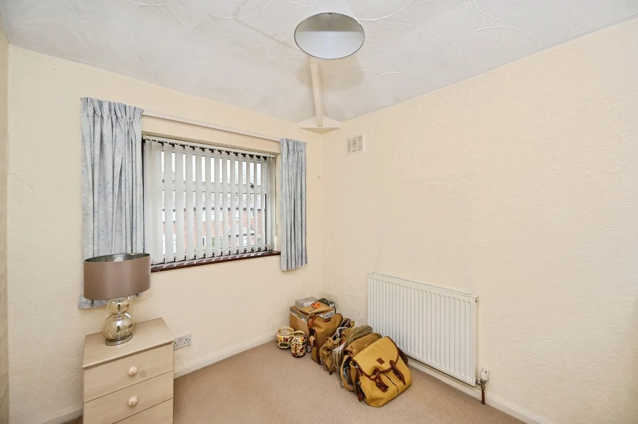 Clapgates Crescent, Cheshire, WA5, photo 17