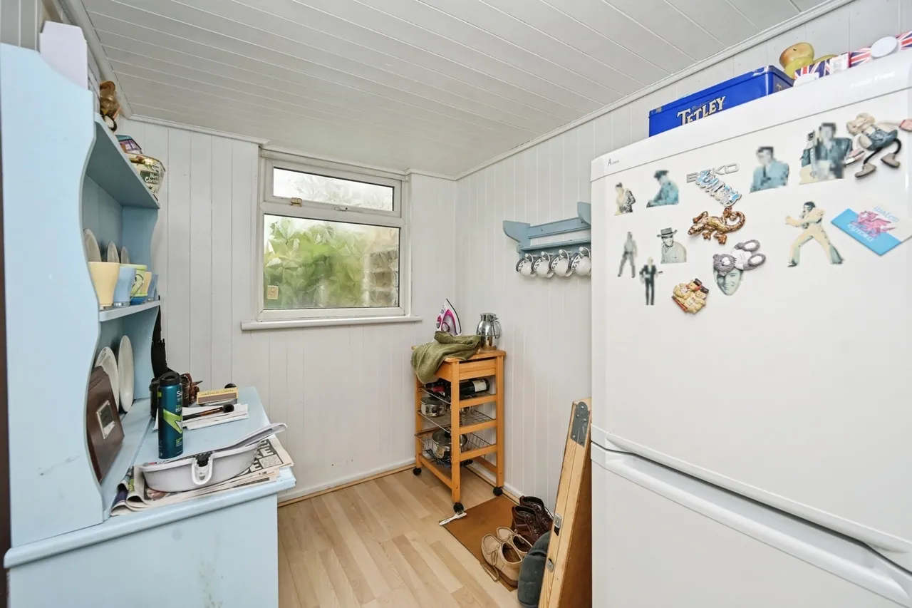 Clapgates Crescent, Cheshire, WA5, photo 10