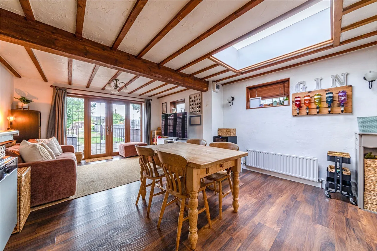 Binfield Road, Byfleet, photo 6