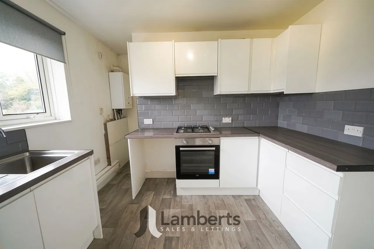 102 Southcrest Road, Redditch, photo 3