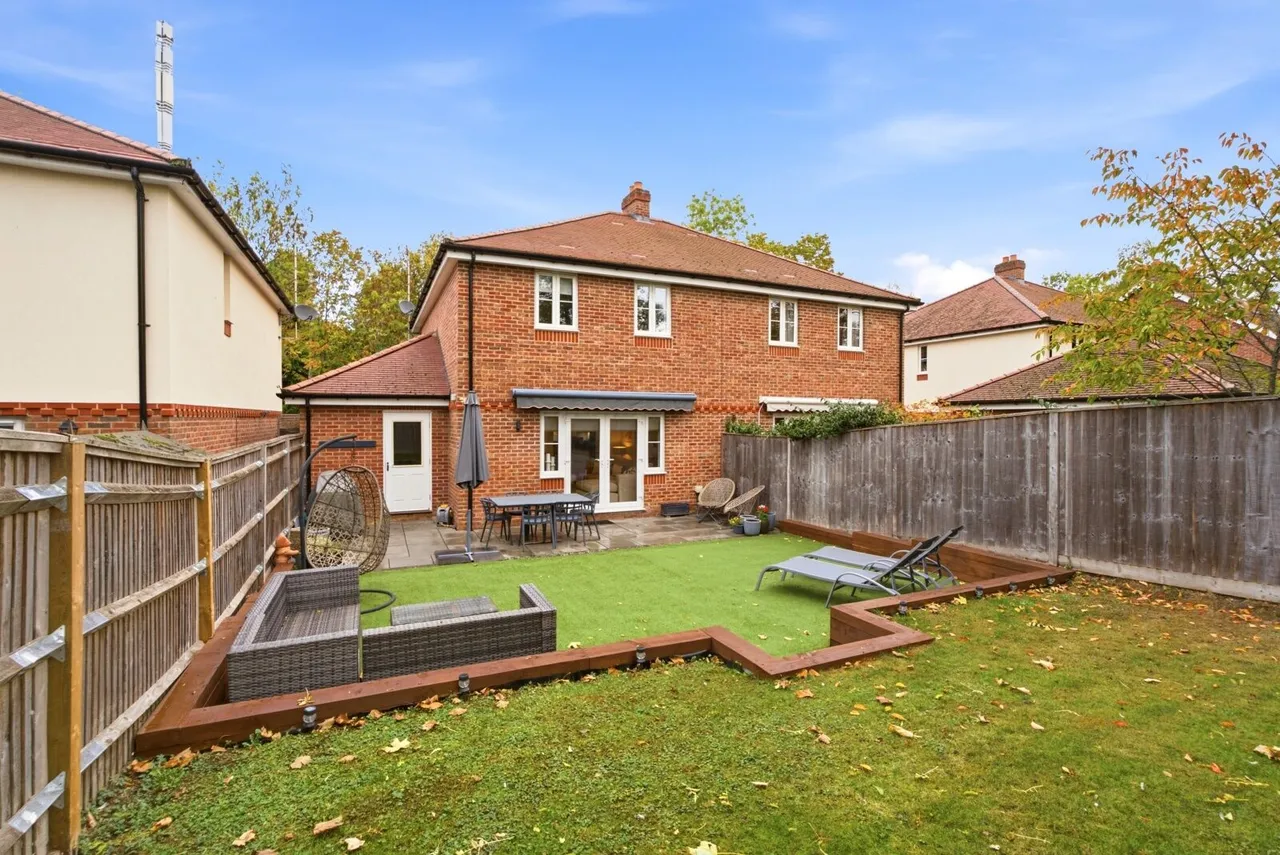 Heron Close, Wheathampstead, AL4, photo 19