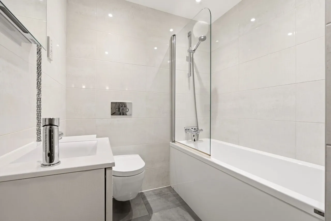 Heron Close, Wheathampstead, AL4, photo 13