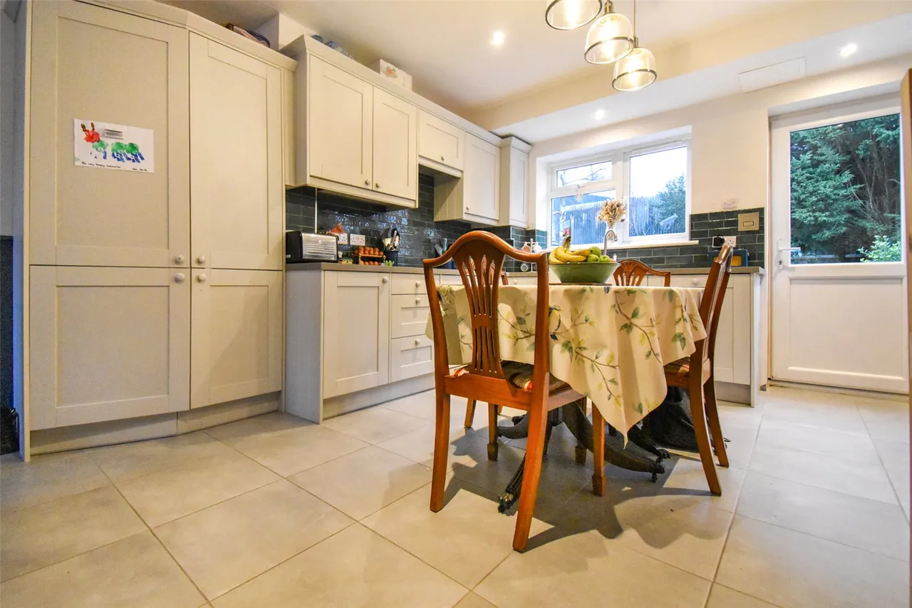 Holly Road, Aldershot, Hampshire, GU12 4RL, photo 3