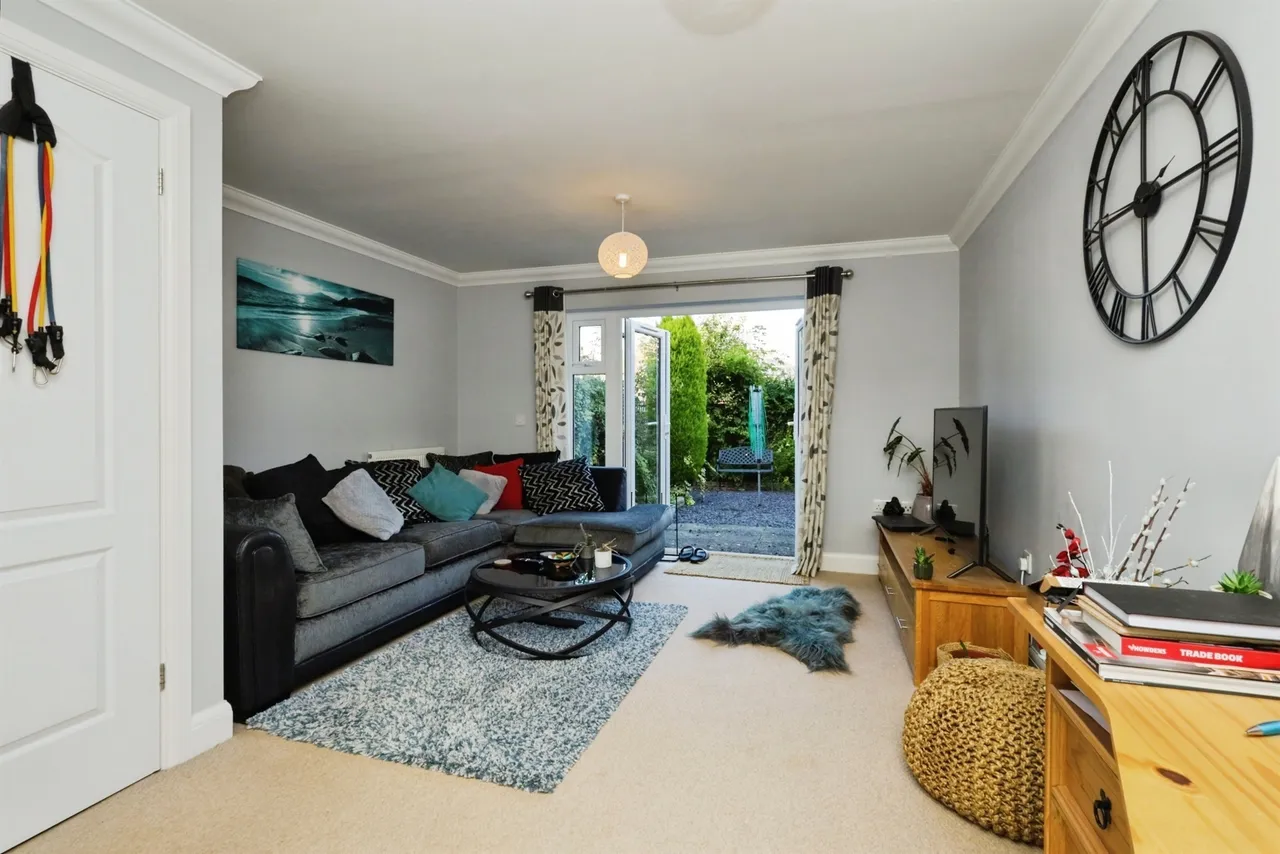 Shetland Close, Hailsham, BN27, photo 2