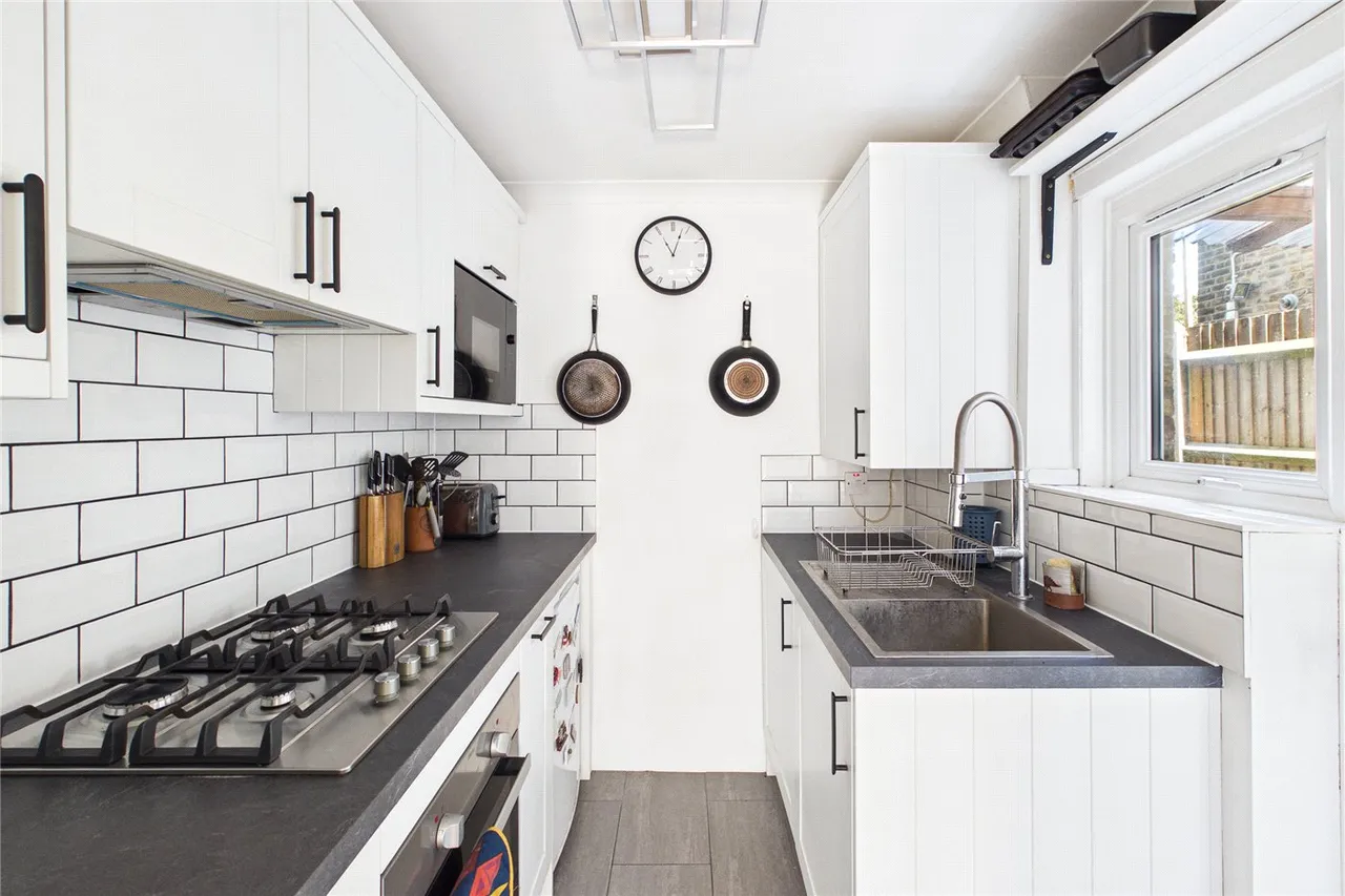 Flat A, 65 Greyhound Lane, London, SW16, photo 5