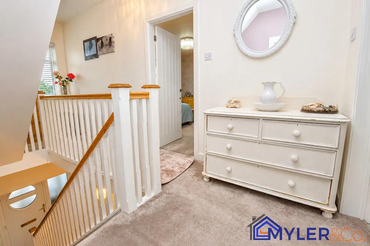 Lunts Heath Road, Widnes, photo 15