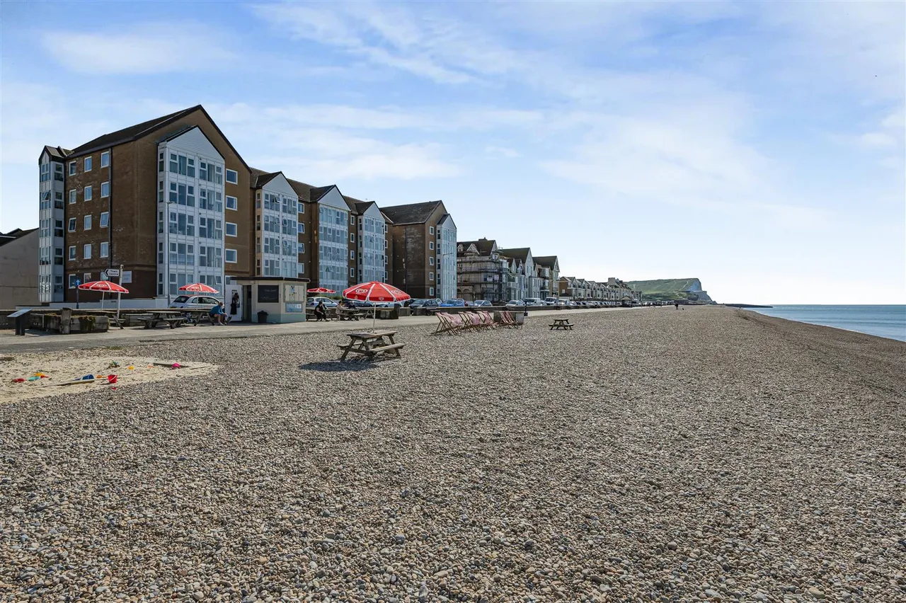 Stratheden Court, Esplanade, photo 11