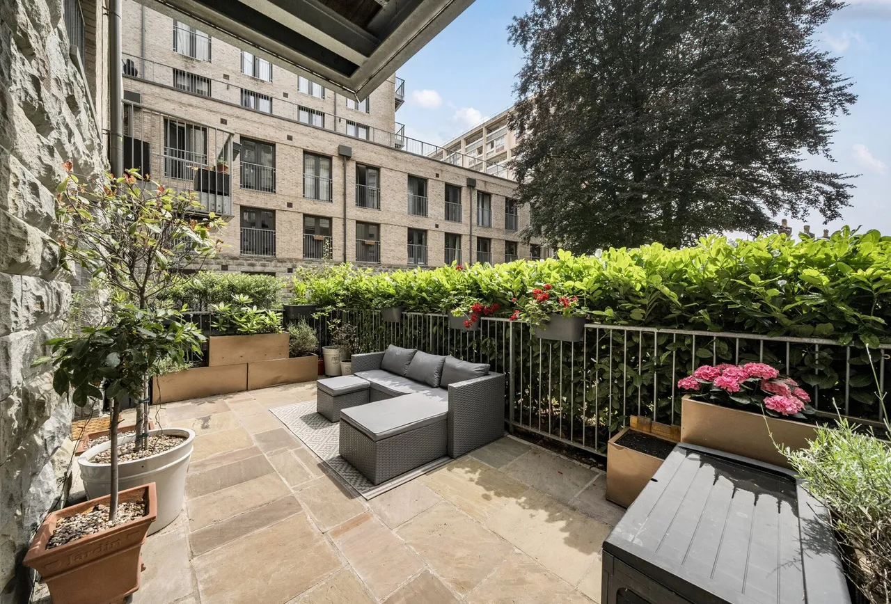 3 bed flat for sale — French Yard, Bristol, BS1 6SZ