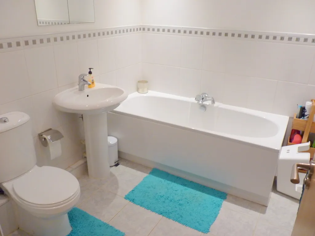 Roklis Manor, Claughton Firs, CH43, photo 7