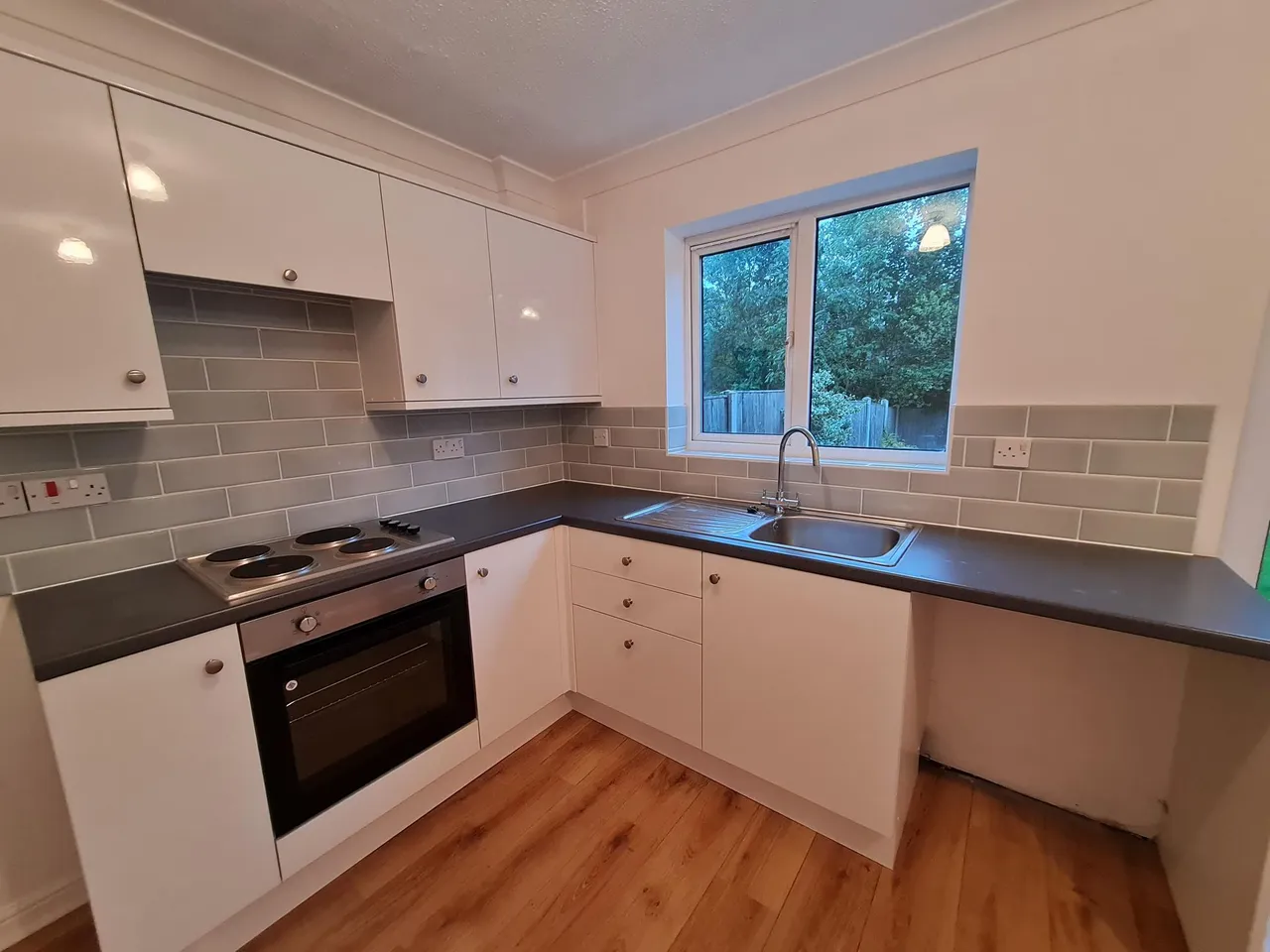 Huxterwell Drive, Woodfield Plantation, DN4, photo 7