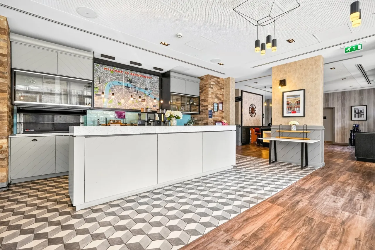 Bermondsey Street, London, SE1, photo 11
