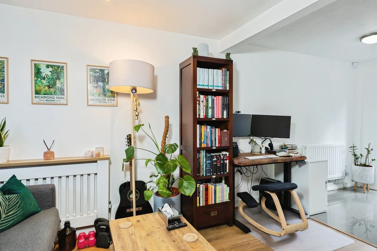 Ratby Close, Lower Earley, READING, photo 8