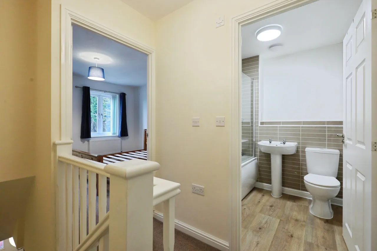 Turnpike Close, Worcester, WR6, photo 8