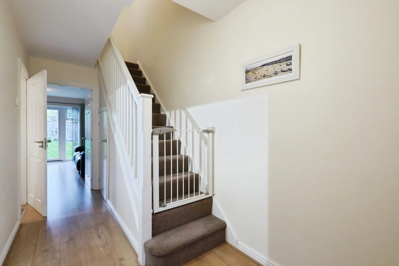 Turnpike Close, Worcester, WR6, photo 5