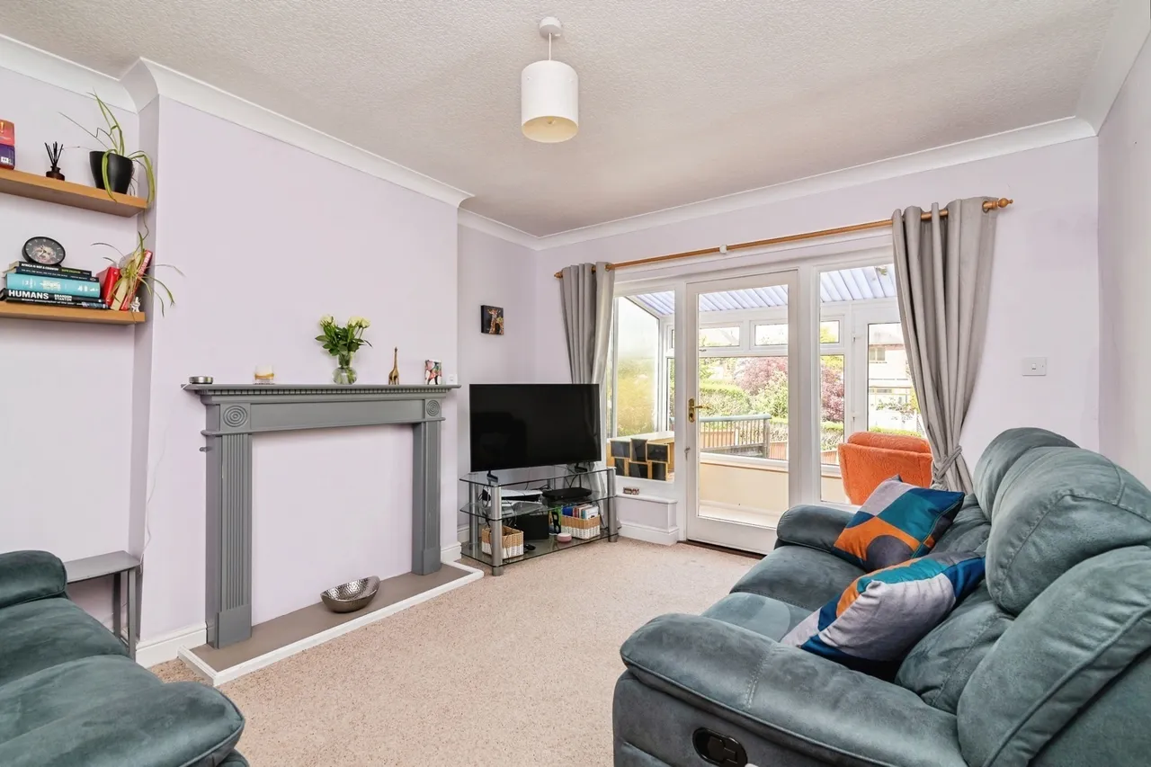 The Crescent, Woodthorpe, NG5, photo 8