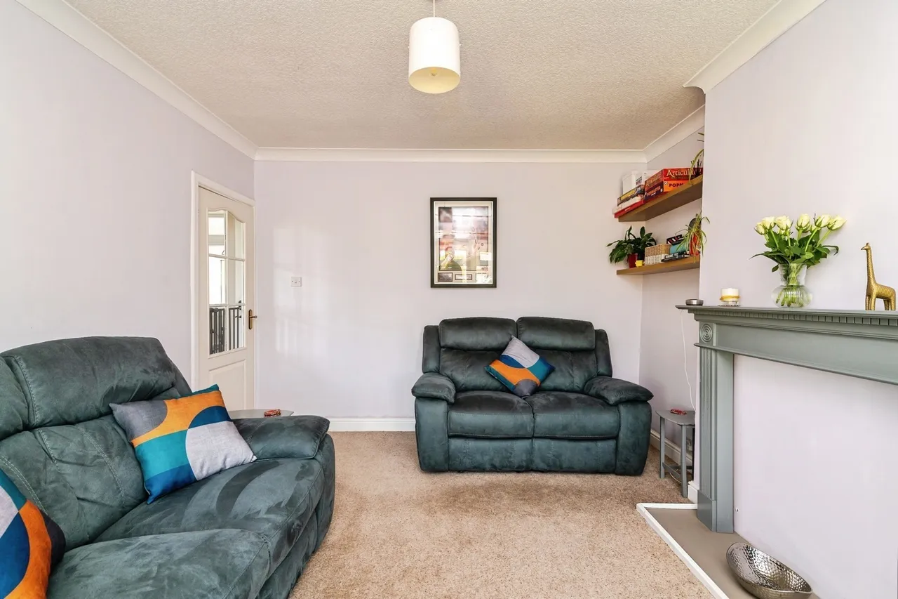The Crescent, Woodthorpe, NG5, photo 7
