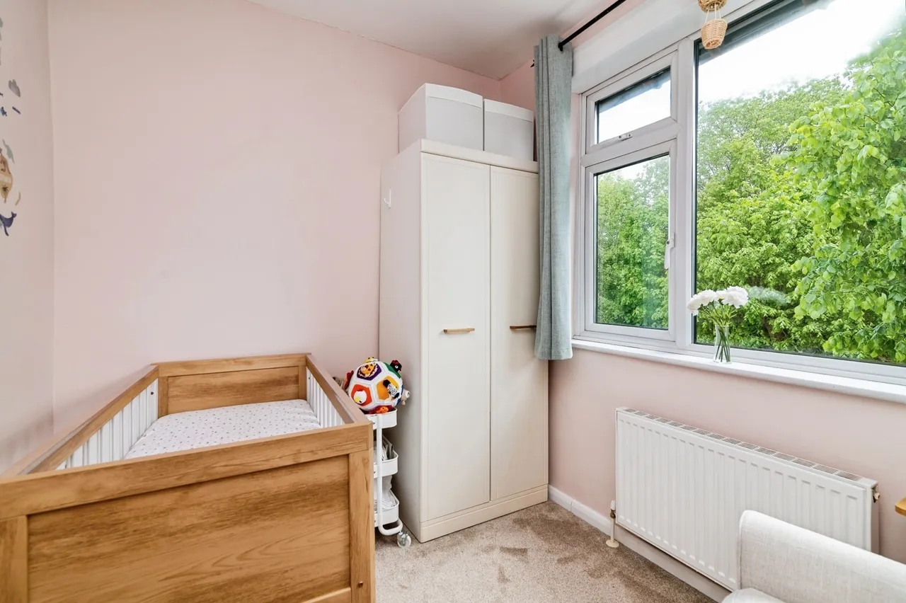 The Crescent, Woodthorpe, NG5, photo 14